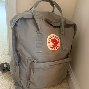Fjalraven Kanken Bag